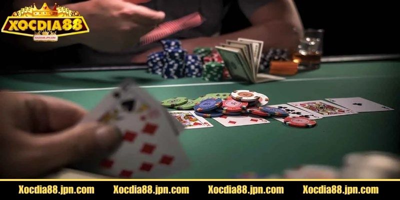 Poker Xocdia88 – Sân Chơi Trí Tuệ, Thưởng Lớn Mỗi Ngày 3 Ván xong khi còn một người chưa úp bài hoặc sau showdown